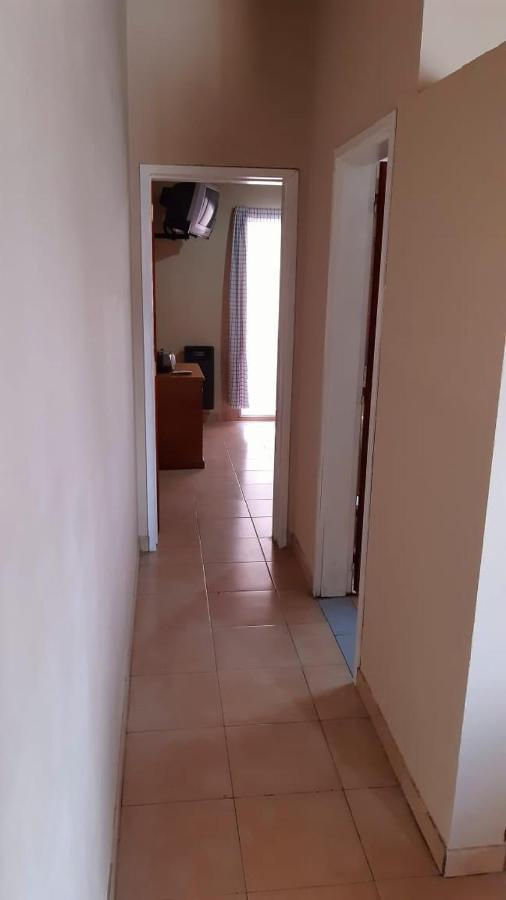 Hotel Mitre Chivilcoy Esterno foto